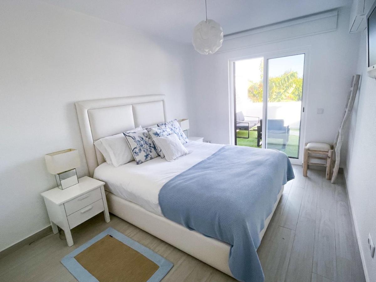 Beautiful Apartment Set In The Heart Of Quinta - Newly Refurbished Almancil Eksteriør billede