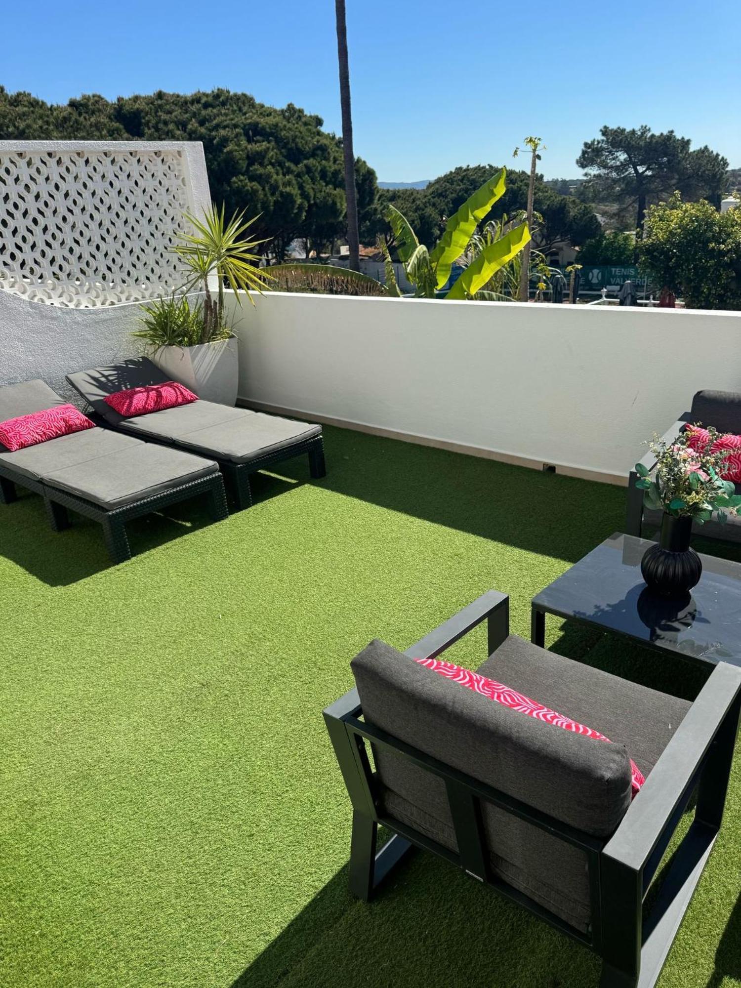 Beautiful Apartment Set In The Heart Of Quinta - Newly Refurbished Almancil Eksteriør billede